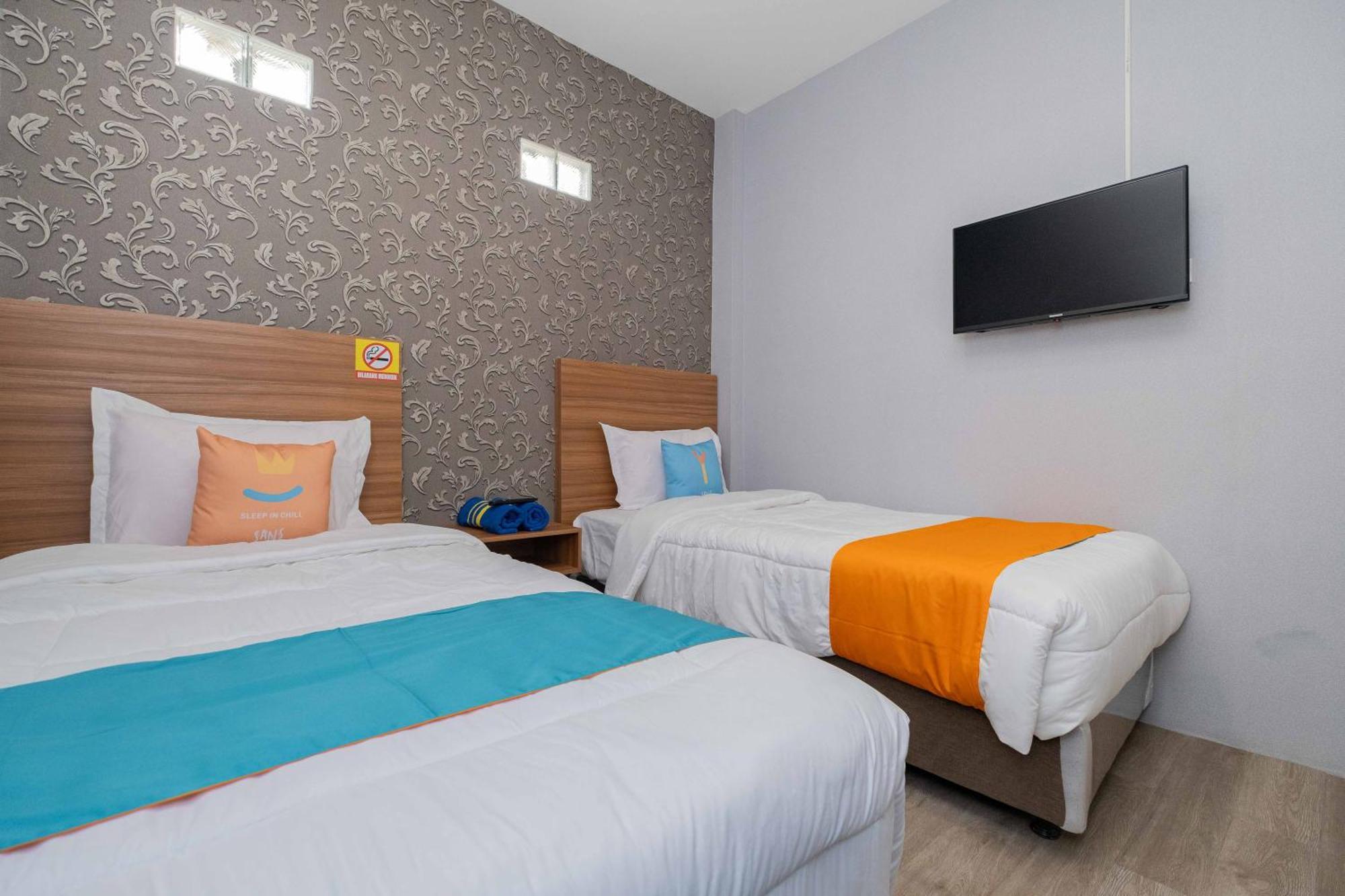 Sans Wm Hotel Blitar Kültér fotó