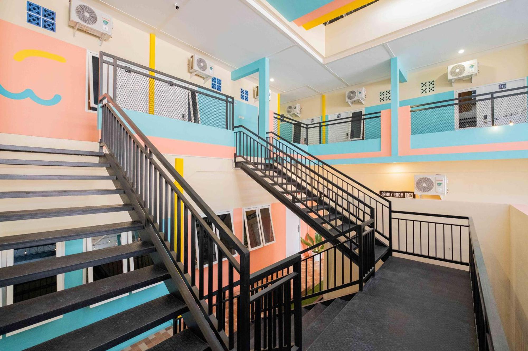 Sans Wm Hotel Blitar Kültér fotó